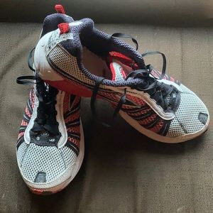 Brooks racer ST 5 9.5. Men’s red black white